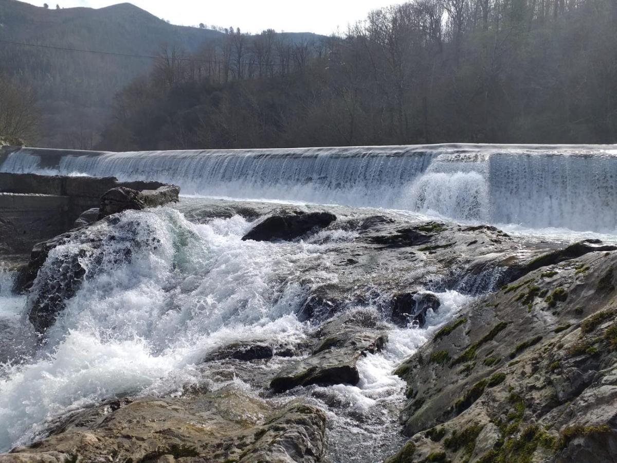 La Salmonera Cangas De Onis Канио Экстерьер фото