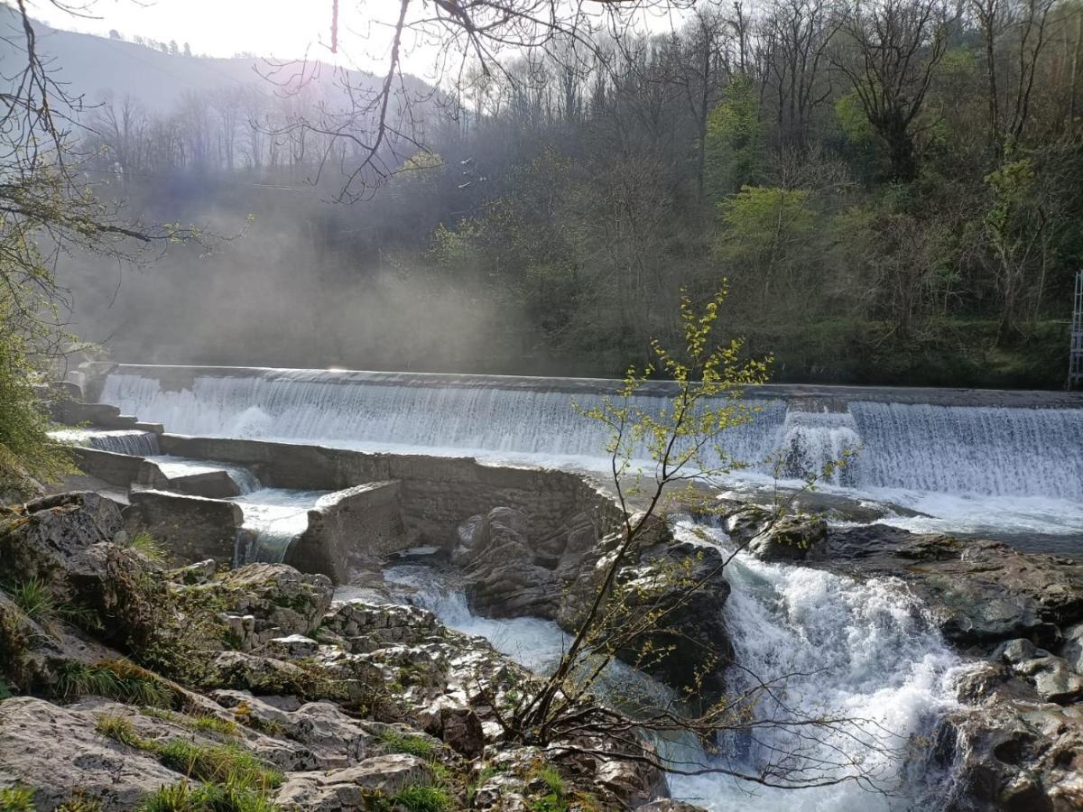 La Salmonera Cangas De Onis Канио Экстерьер фото