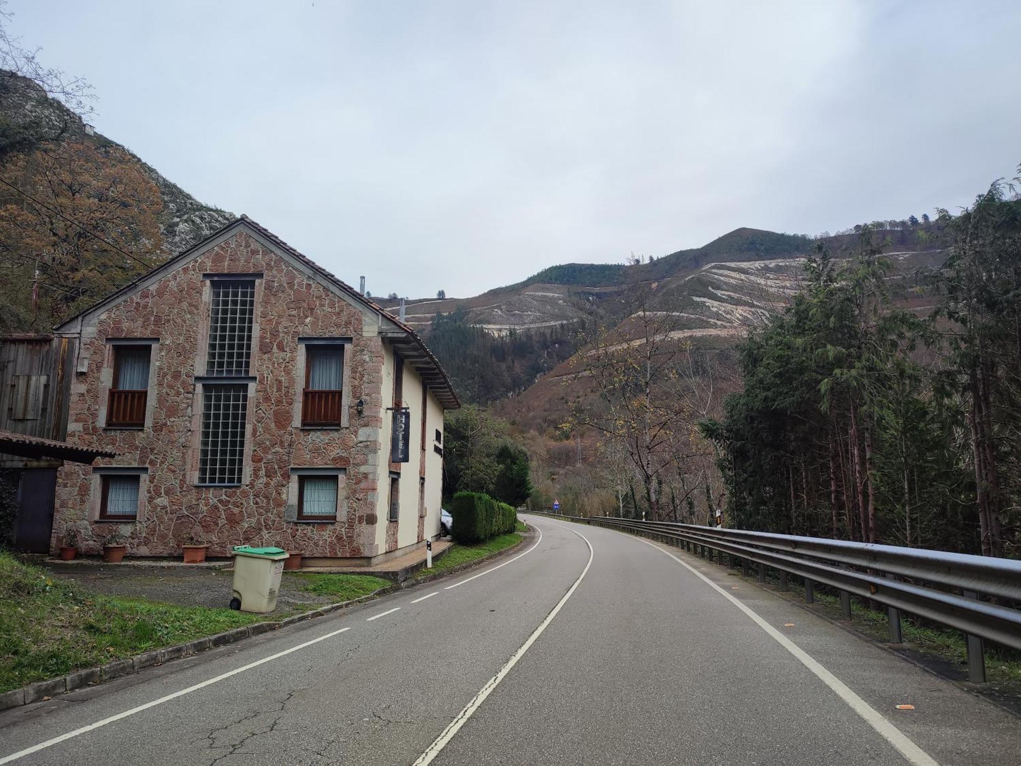 La Salmonera Cangas De Onis Канио Экстерьер фото