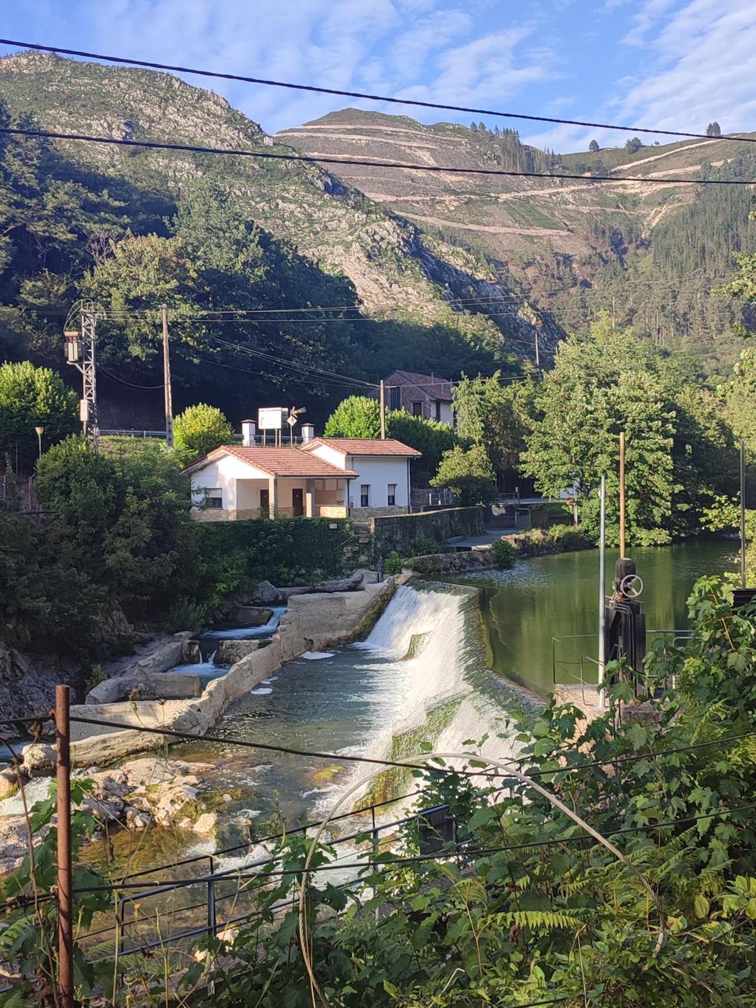 La Salmonera Cangas De Onis Канио Экстерьер фото
