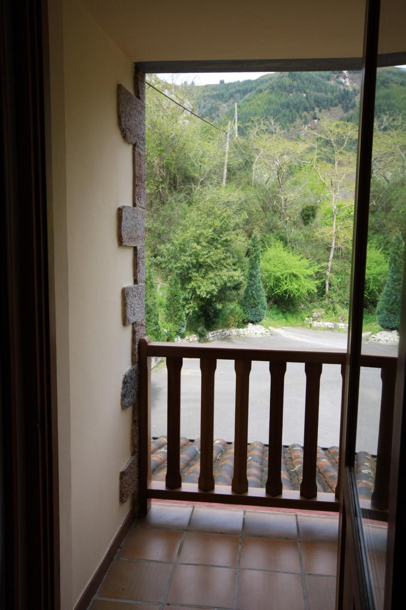 La Salmonera Cangas De Onis Канио Экстерьер фото
