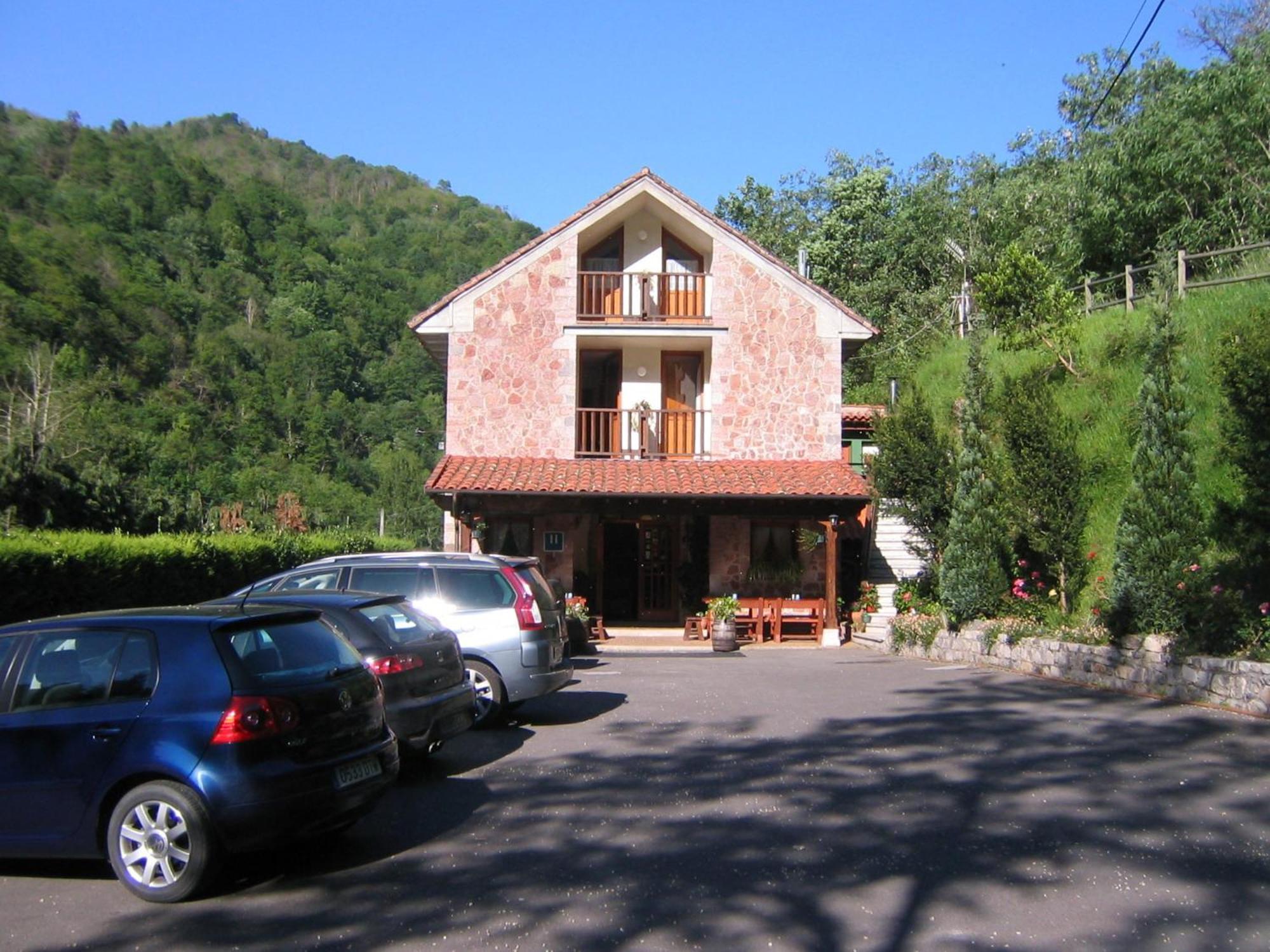 La Salmonera Cangas De Onis Канио Экстерьер фото
